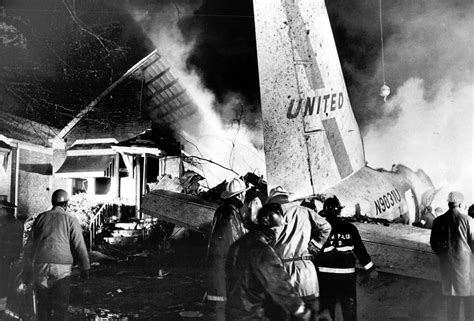 december 8 1972 plane crash in chicago|chicago tribune plane crash.